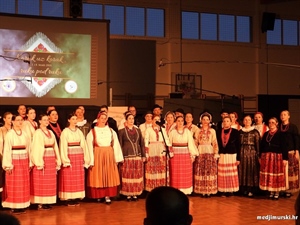 „Korak po korak, ruku pod ruku“: Večer hrvatskoga folklora u Orehovici