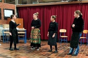 Učenici topličke škole predstavili autorsku knjigu posvećenu topličkom kaju i legendama