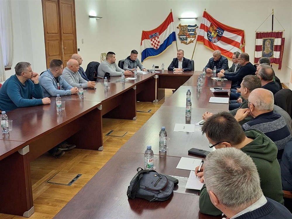 Župan Stričak s ribolovcima i pčelarima: Varaždinska županija domaćin Svjetskog prvenstva u sportskom ribolovu 2026.