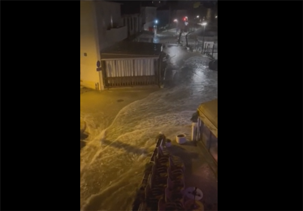 Orkansko jugo i iznimno visoka plima izazvali kaos u Dalmaciji