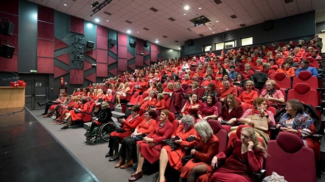 Dan crvenih haljina: Novomarofske žene podijelile svoja svjedočanstva u misiji spašavanja života