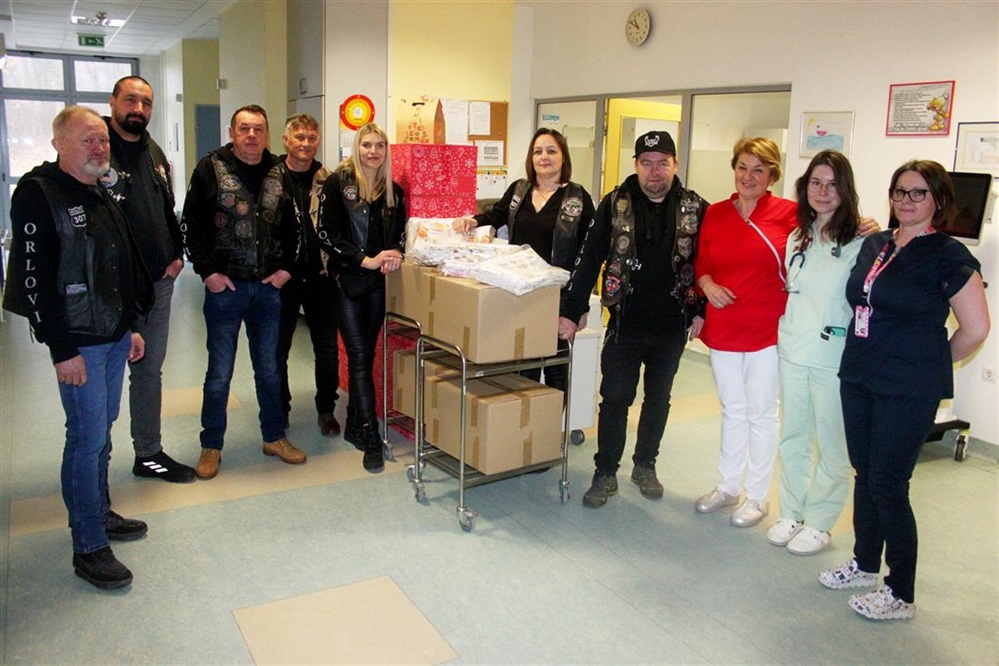 Vrijedna donacija "Zagorskih orlova" razveselila mališane na pedijatriji OB Zabok