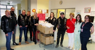 Vrijedna donacija "Zagorskih orlova" razveselila mališane na pedijatriji OB Zabok