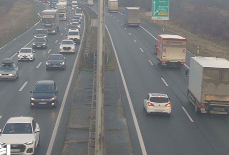 Gužva na zagrebačkoj obilaznici - zbog nesreće kolona iz smjera Varaždina duga tri kilometra