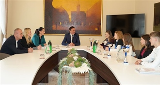 Državne prvake iz SPK "Valcer" ugostio gradonačelnik Bosilj