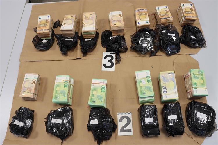 Na granici 24-godišnji Ukrajinac pao s pola milijuna eura – evo gdje ih je sakrio