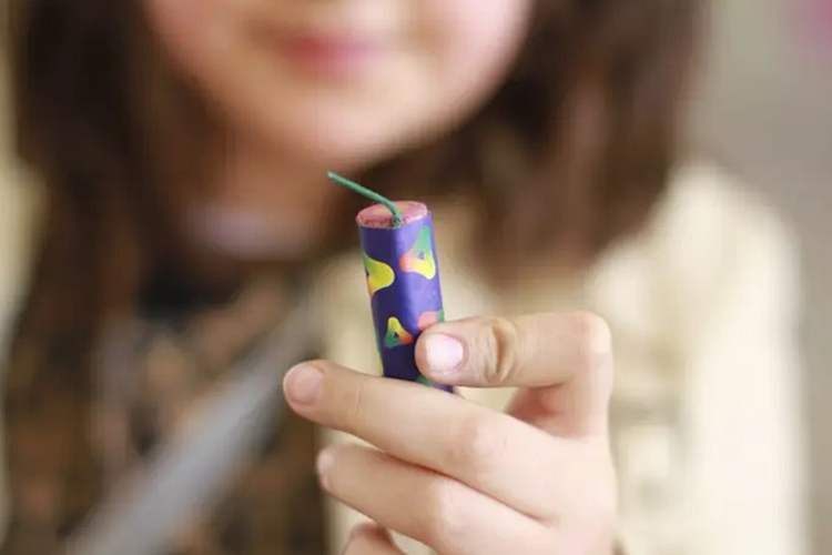 Petarda koju je dječak (9) našao na cesti eksplodirala mu je u ruci i izazvala opekline