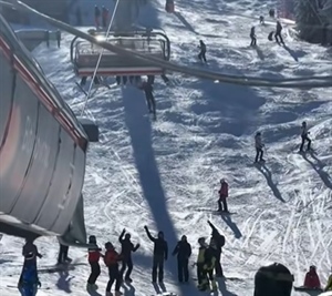 Užas u susjedstvu: Na skijalištu Jahorina dijete palo sa žičare!