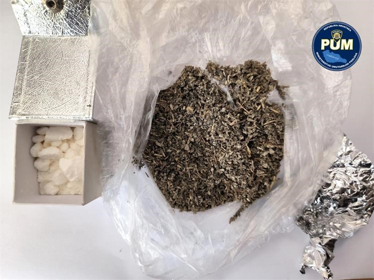 Preloški policajci 24-godišnjaku u kući pronašli drogu i zaplijenili je