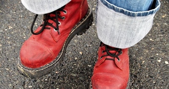 Zašto 19. veljače svi nose crvene cipele?