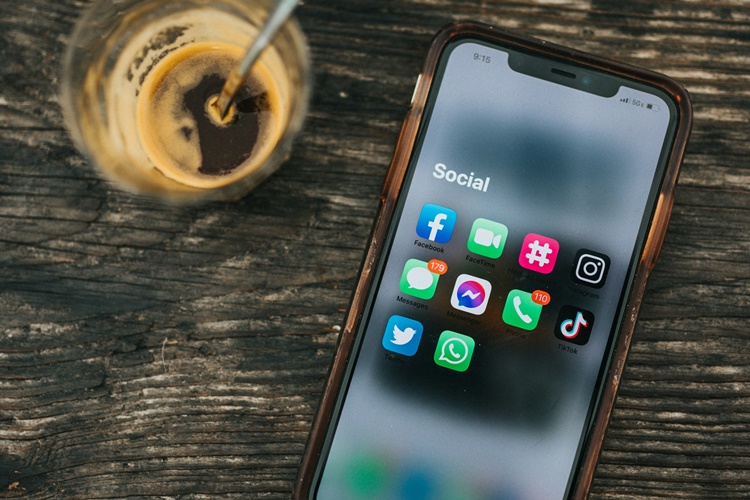 Zabrana društvenih mreža za djecu: rješenje ili novi izazov?