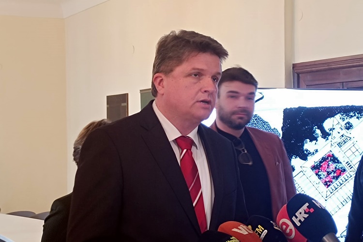 Zamjenik varaždinskog gradonačelnika Miroslav Marković: vatrogasci su odradili 70-ak intervencija, sanacija granja će trajati mjesec dana