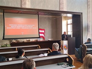 Na sjednici Savjeta za sigurnost prometa na cestama Varaždinske županije predstavljena rješenja za smirivanje prometa kroz naselja