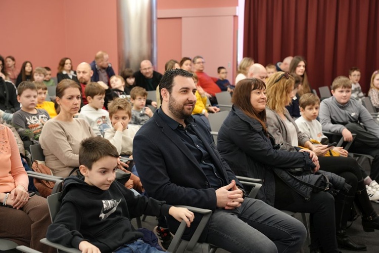 Mladi Varaždinci uspješno završili Školu plivanja 2025.