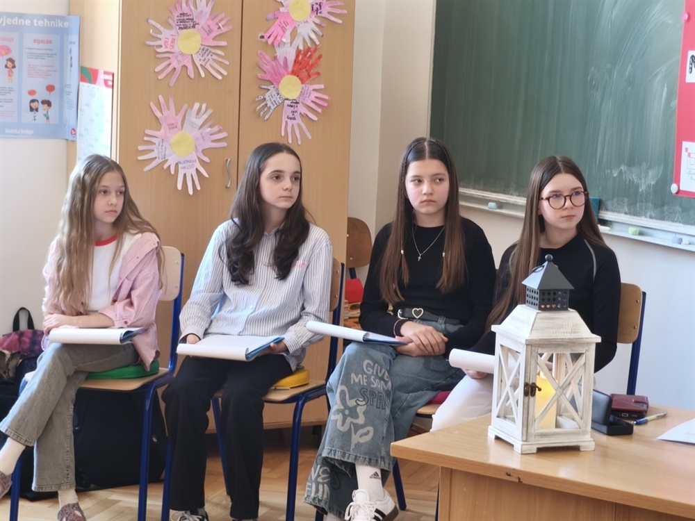 OŠ Ljudevit Gaj Krapina: U zagrljaju kajkavske riječi – „Tam ke luč gari“