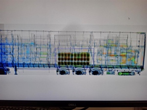 Srbin 'pao' na granici – evo što su mu preko rendgena pronašli u poluprikolici