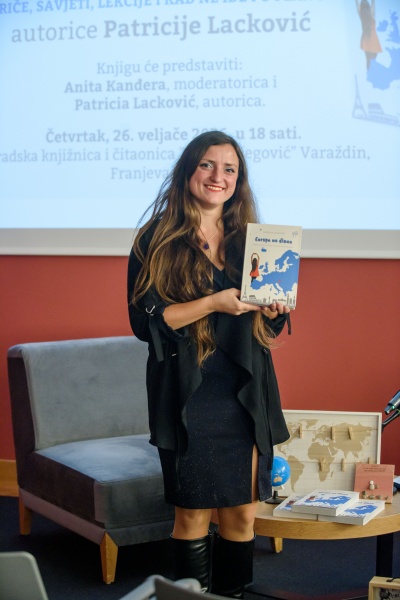 Od Lovrečana do 80 zemalja svijeta: Patricia Lacković u Varaždinu predstavila knjigu „Europa na dlanu“