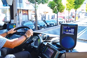 Kod Zaprešića neregistriranim autobusom htio djecu voziti na izlet – zaustavila ga policija i isključila iz prometa