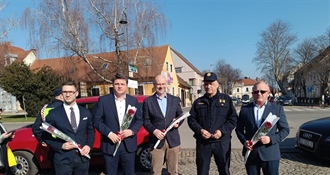 Uoči Dana žena u Varaždinu darivali ruže sudionicama u prometu