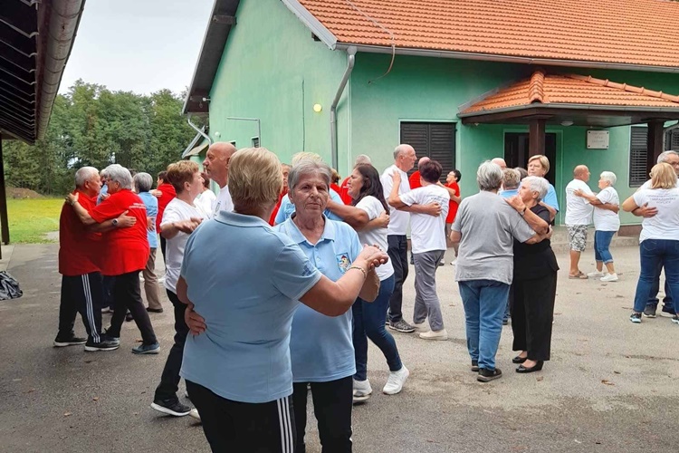 Grad Lepoglava isplatit će uskrsnice od 50 eura umirovljenicima i starijim osobama – objavljen javni poziv
