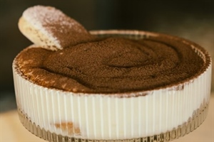 Jede vam se tiramisu, ali nemate više od 10 minuta za pripremu? Ovaj recept rješava problem - uživajte!