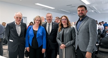 U obnovljenim prostorima stare školske zgrade u Svetom Iliji održana radionica o zelenoj tranziciji u školama i obrazovanju