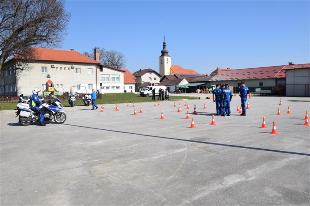 Vidovec domaćin specijaliziranog treninga prometnih motociklista PU varaždinske