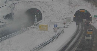 KAOS: Snijeg pao i na Sljemenu, šleperi ne voze prema Istri, gužve na zagrebačkoj obilaznici i na A2, prometna na A3