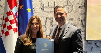 Gradonačelnica Auguštan Pentek potpisala ugovor - u Zlatar stiže 240 tisuća eura za rekonstrukciju pomoćnog nogometnog igrališta