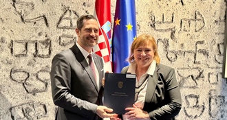 Zamjenica Petek potpisala ugovor vrijedan gotovo 133 tisuće eura: OŠ Đurmanec dobit će obnovljeno sportsko igralište