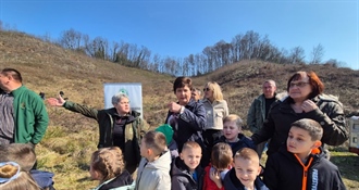 Pošumljavanje u Varaždinskim Toplicama: Vrtićarci iz Dječjeg vrtića Tratinčica učili kako se sadi drvo