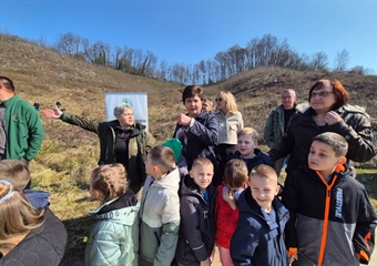 Pošumljavanje u Varaždinskim Toplicama: Vrtićarci iz Dječjeg vrtića Tratinčica učili kako se sadi drvo