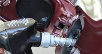 Novi val poskupljenja goriva: Pun spremnik mogao bi biti skuplji i do 15 eura