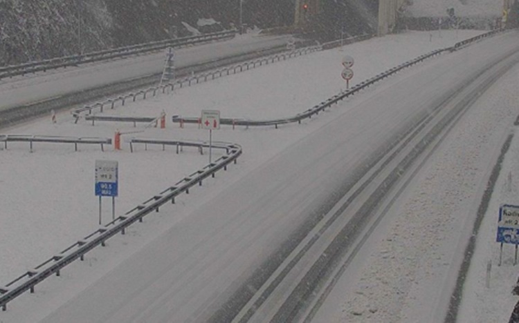 Stigla žestoka promjena vremena - pada snijeg, za dio zemlje izdan crveni alarm