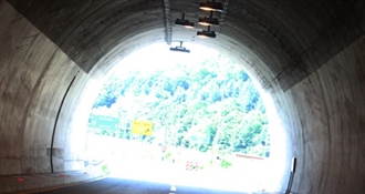 Tragedija u Rijeci: vozač poginuo u nesreći u tunelu