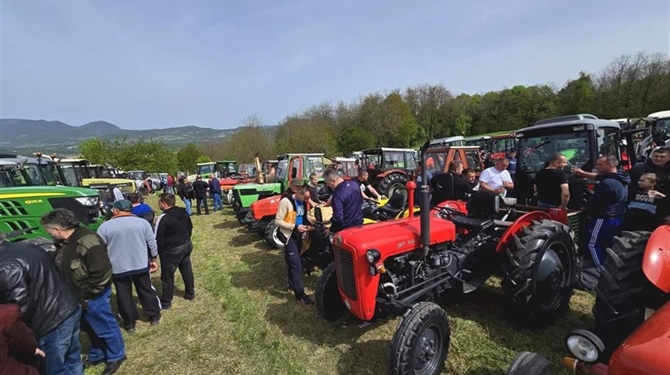 Na Uskrsni ponedjeljak tradicionalno Markovo na Strugači – blagoslov traktora, zajedništvo i zabavni program