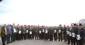 Župan Kolar lovačkim udrugama dodijelio ugovore za produljenje prava lova na 10 godina