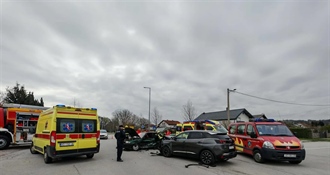 Sudar dva auta: Ludbreški vatrogasci morali rezati vozilo kako bi izvukli unesrećene