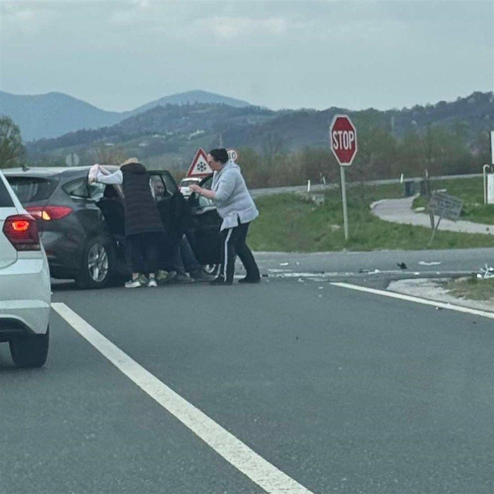 Teška prometna na cesti Zabok-Začretje:  Četvero ozlijeđenih