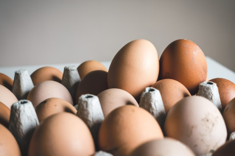Navala na jaja pred Uskrs - nestašica domaćih i strah od poskupljenja