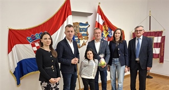 Dužnosnicima Varaždinske županije podijeljene uskrsne pisanice – lijepo iznenađenje uoči blagdana