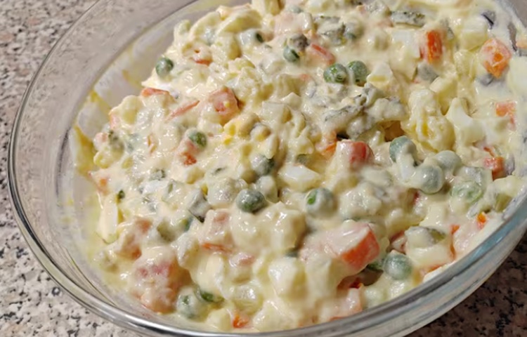 Zasitili ste se klasične francuske salate? Evo kako joj dati potpuno novi okus