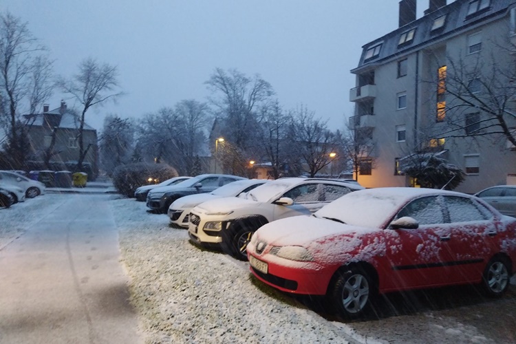 Stiže nagla promjena vremena: Temperature u padu, vraća se snijeg!