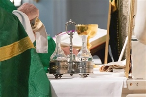 Uskrsna objava svećenika podijelila Hrvate - jedni se smiju, drugi zgroženi