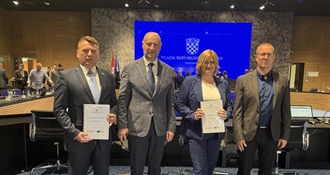 Župan Kolar potpisao 13,3 milijuna eura vrijedne ugovore za škole u Bedekovčini i Konjščini