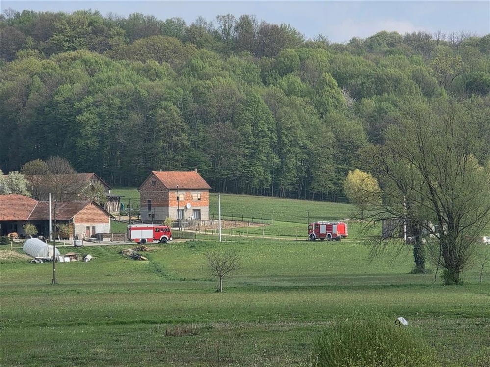 Nesreća na području Krapinskih Toplica – sve hitne službe na terenu, po ozlijeđenu osobu stigao helikopter