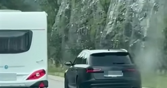 Suludo pretjecanje na autocesti: Pogledajte što je napravio? – trebalo bi mu oduzeti i vozačku i auto