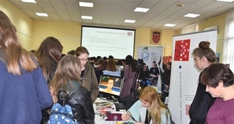 Počinju prezentacije zanimanja i srednjoškolskih programa u Krapinsko-zagorskoj županiji – ako ne znate koju školu upisati, ovo će vam zasigurno pomoći