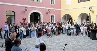 Mladi talenti ispunili varaždinsku Županijsku palaču - Centar izvrsnosti za likovnu umjetnost predstavio radove polaznika