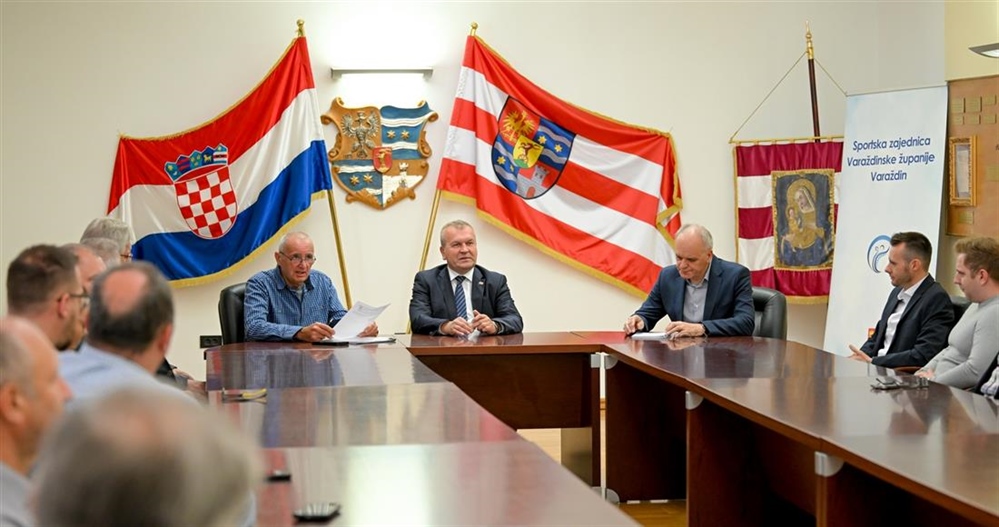 Župan Stričak s predstavnicima sportskih klubova i udruga: "Značajna sredstva koja osiguravamo za sport ulaganja su u budućnost"